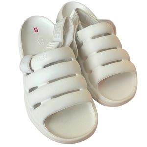 UGG Sport Yeah Slide 🤍 White. Size 9, New!